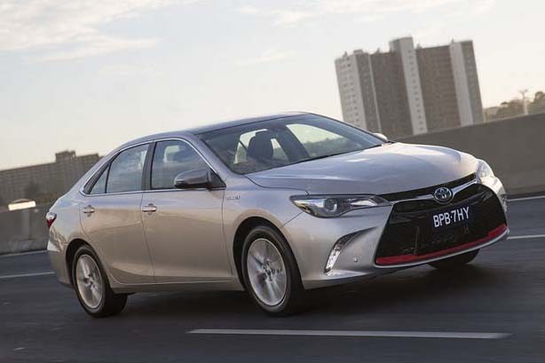Toyota Camry ban dac biet &quot;chot gia&quot; 753 trieu dong-Hinh-7